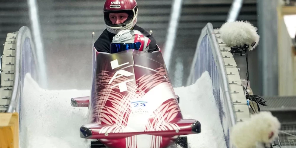 Jēkabs Kalenda kā bobsleja pilots debitēs olimpiskajās spēlēs.