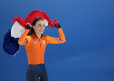 Ar olimpisko rekordu 500 metru distancē triumfē Nīderlandes ātrslidotāja Koka