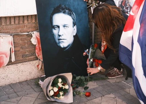 Алексей Навальный был отравлен в российской колонии эпибатидином — ядом древесной лягушки.