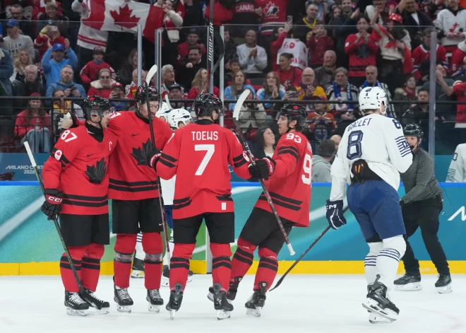 Kanādas hokejisti grupas pēdējā spēlē sagrauj Franciju