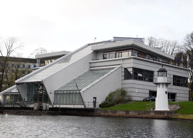 Bijušās Rīgas brīvostas biroja ēkas iegādi finansējuši četri turīgi Latvijas uzņēmēji