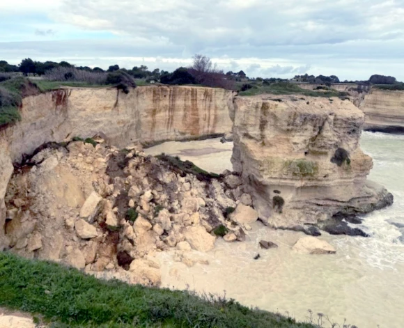 "Mīlētāju arka" sabrukusi uz visiem laikiem.