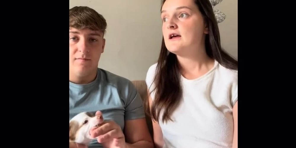 Britu TV realitātes šova “22 Kids and Counting” zvaigznes Millija un Hārlijs Redfordi.