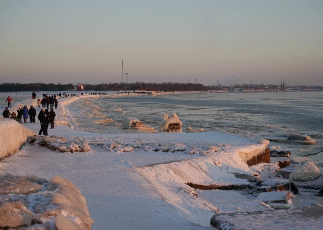 В Латвии ожидается последняя очень морозная ночь этой зимы - дальше будет теплее