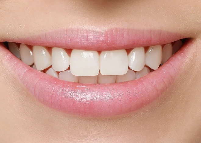 Vai tiešām zobi ir jātīra 2 minūtes katru rītu un vakaru? Skaidro zobu higiēniste Anda Mironova