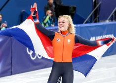 Šorttrekistei Felzebūrai otrais zelts olimpiskajās spēlēs; šveicietis Meilārs triumfē slalomā