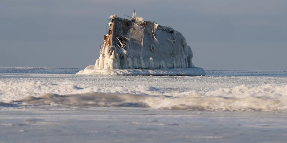Обломки разбившегося судна Lady Cotlin на пляже Мангальсалы.