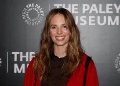 Par precētu sievu kļuvusi seriāla "Stranger Things" zvaigzne, Holivudas aktrises Umas Tūrmanes meita Maija Hauka