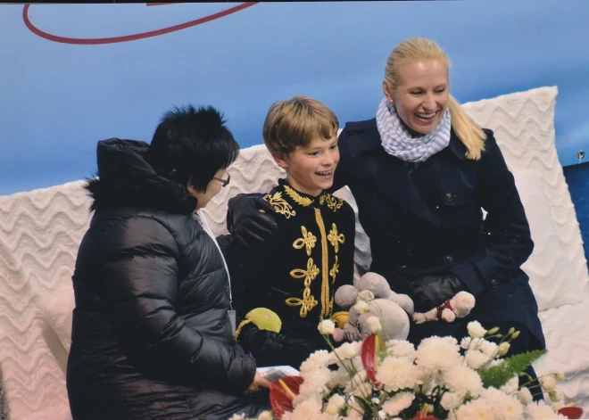 VĒSTURISKS FOTO: Olimpietis, daiļslidotājs Deniss Vasiļjevs savas karjeras sākumā