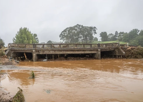 Jaunzēlandē vētrā un plūdos viens bojāgājušais.