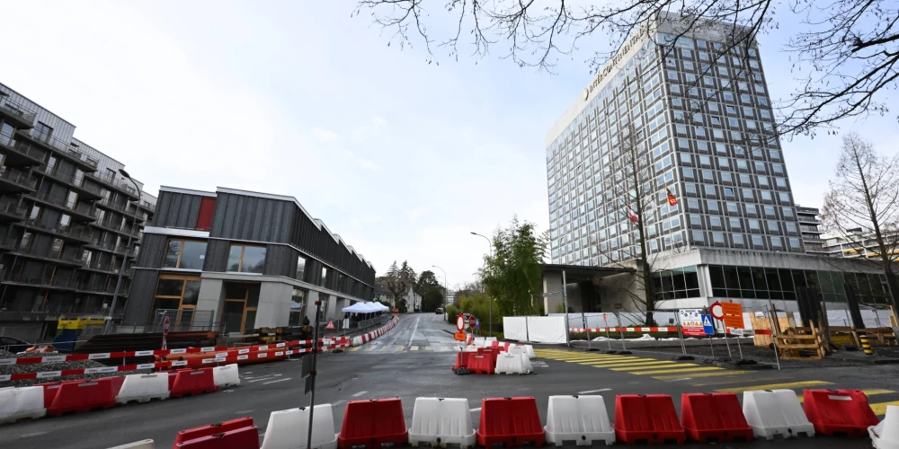 Ukrainas un Krievijas delegācijas ieradušās Ženēvā.