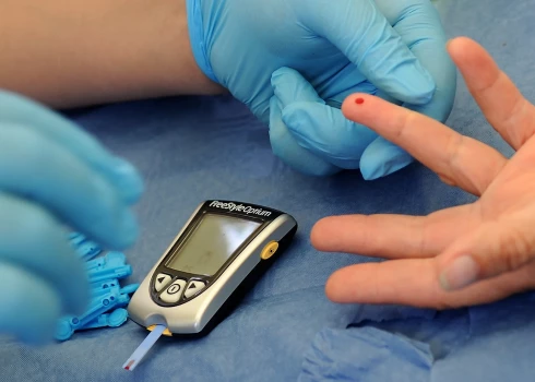 Cukura līmeņa mērīšana asinīs./Ilustratīvs attēls.