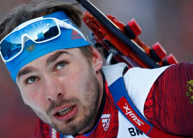 "Tā ir mana, es to neatdošu!" Krievu biatlonists negrasās šķirties no anulētās olimpisko spēļu zelta medaļas