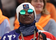 Olimpiskajās spēlēs atsakās pieņemt Snoop Dogg kredītkarti, kad viņš vēlas nopirkt burgeru