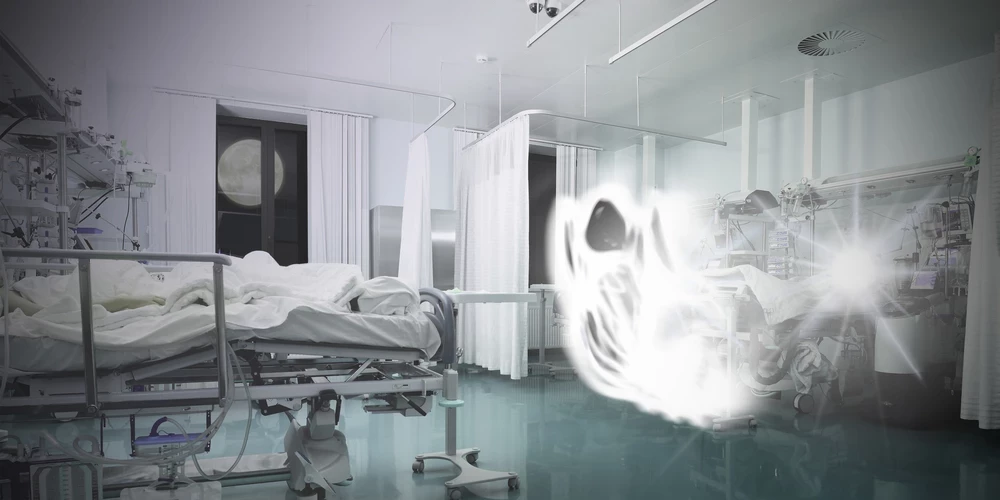 2015. gadā Andžela Harisa piedalījās medicīniskā pārbaudē, kuras mērķis bija noskaidrot viņas pēkšņos ģīboņus. Testa laikā viņai sākās krampji, un, kā pati apgalvo, viņas sirds apstājās uz aptuveni 32 sekundēm.