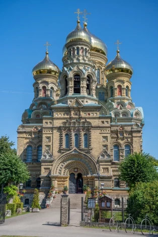 Свято-никольский морской собор — православный храм в Лиепае (бывшей Либаве), бывший морской собор Балтийского флота Российской империи.