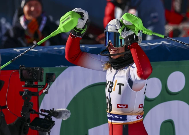 Olimpisko spēļu 12.diena: Dženiferas Ģērmanes uznāciens un biatlonistēm stafete