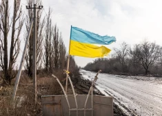 «Нужно немного быть сверхчеловеком»: как перегоняют машины из Латвии в Украину