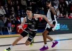 Valmieras basketbolisti sagādā rekordsmagu zaudējumu čempionei "VEF Rīga"
