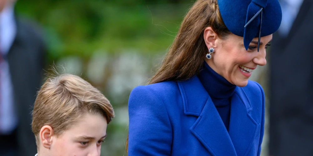 Princis Džordžs ar princesi Ketrīnu.