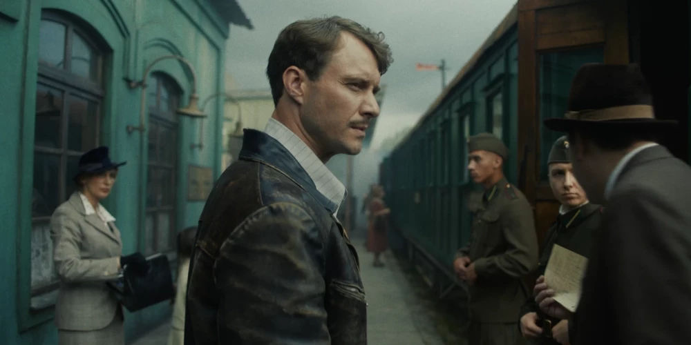 Filmas “Tumšā robeža” notikumi risinās 1938. gadā Latvijā.