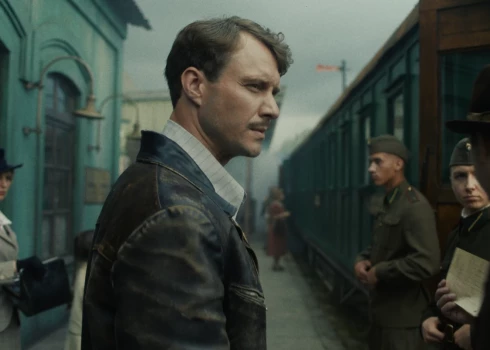 Filmas “Tumšā robeža” notikumi risinās 1938. gadā Latvijā.