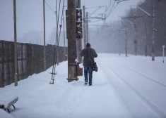 Хочешь согреться на железнодорожной станции? Плати 40 центов и иди в туалет