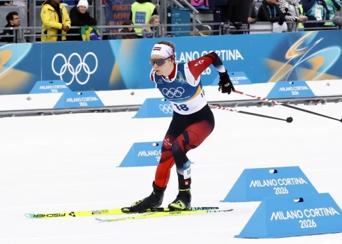 Латвийские спортсменки проиграли чемпионкам одну минуту и 26,06 секунды.