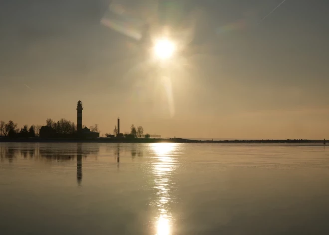 Латвию накроют морозы до -20: синоптики предупреждают о суровой ночи