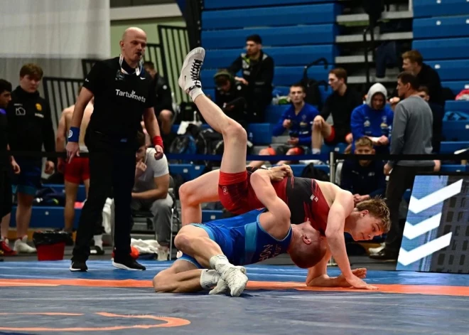 Liepājas cīkstoņi gūst pieredzi prestižā turnīrā Igaunijā