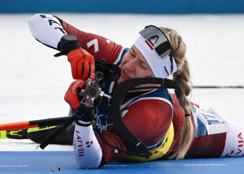 Sanita Buliņa diemžēl netika galā ar spiedienu un konkurenču piedāvāto tempu un šaušanā guļus nopelnīja divus soda apļus.