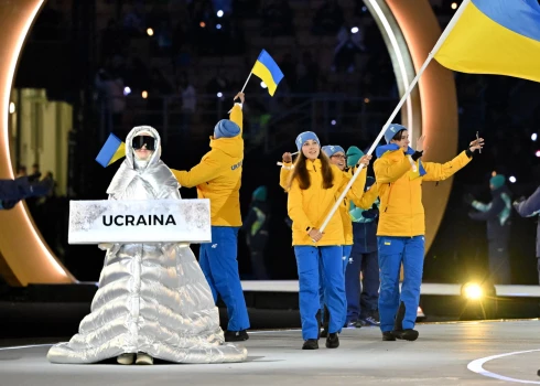 Сборная Украины на церемонии открытия зимних Олимпийских игр в Милане.