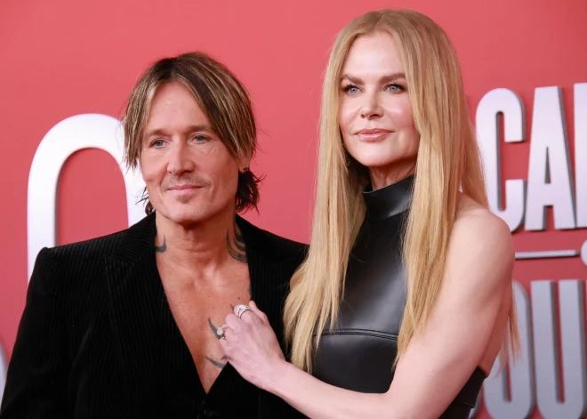 Nikolas Kidmenas šķirtajam vīram pie sāniem jau cita. Bet kādi attiecību plāni ir aktrisei?