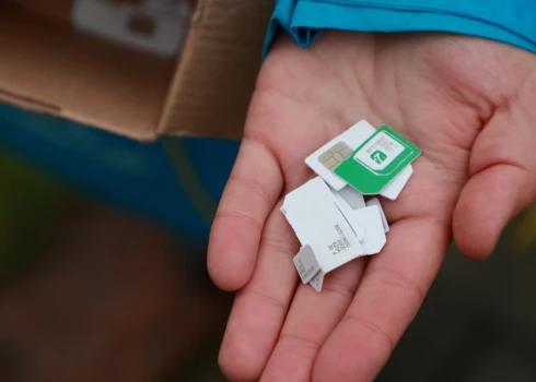 Ukrainā rosina stingrāk uzraudzīt SIM karšu pārdošanu.