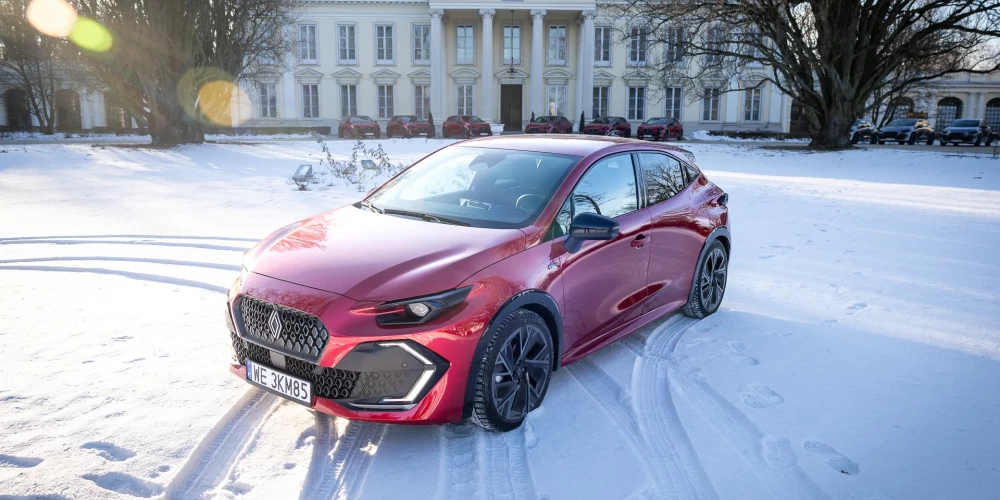 Autotesti Polijā bija apvienoti ar nelielu izbraucienu pa Varšavas apkaimes muižiņām. Šajā te savulaik dzīvojusi Napoleona mīļākā Marija Vaļevska.