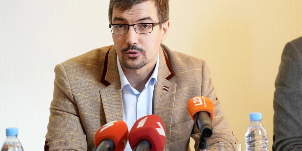 Izglītības un zinātnes ministrijas Vispārējās izglītības departamenta direktors Rūdolfs Kalvāns. 