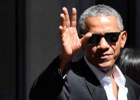 Baraks Huseins Obama ir 44. ASV prezidents. Viņš ir pirmais afroamerikānis, kas kļuvis par ASV prezidentu.