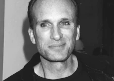 Zināms kulta filmas "Maska" aktiera Pītera Grīna nāves iemesls - viņš nejauši iešāvis sev padusē