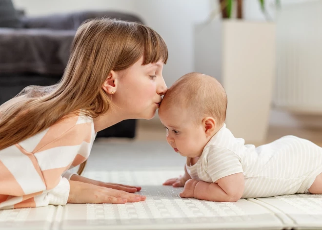 Ребенок у ребенка: 12-летняя беременная из Видземе - исключение или новое правило?