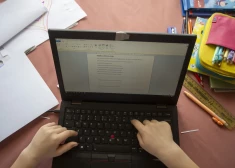 Сейм решил постепенно ограничить дистанционное и семейное обучение