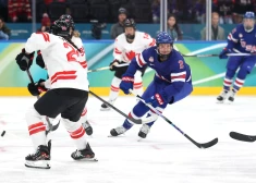 Kanādas provincē ļauj skolēniem "bastot" stundas, lai noskatītos hokeja izlašu olimpisko medaļu spēles