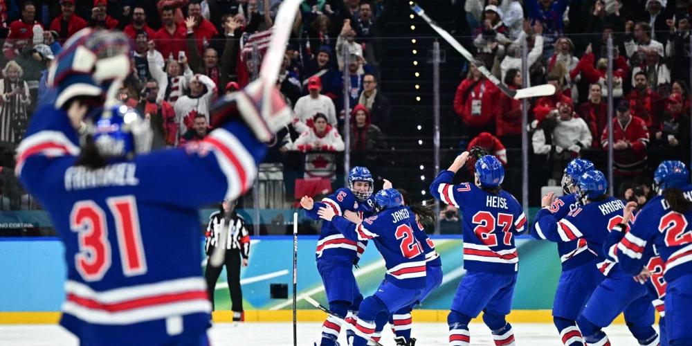 ASV dāmas atmaksāja Kanādai par zaudējumu 2022. gada olimpiādes finālā, un gluži kā pērn pasaules čempionātā triumfēja papildlaikā