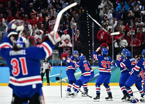 ASV dāmas atmaksāja Kanādai par zaudējumu 2022. gada olimpiādes finālā, un gluži kā pērn pasaules čempionātā triumfēja papildlaikā
