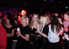 Ikoniskajā lounge klubā "Coyote Fly" prezentē pašmāju seriālu "Mīļākās", kur dāmas atklās pikantus noslēpumus. FOTO