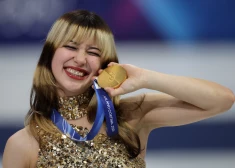 В женском одиночном фигурном катании на Олимпиаде победила американка Алиса Лю