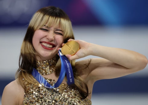 Алиса Лю - олимпийская чемпионка.