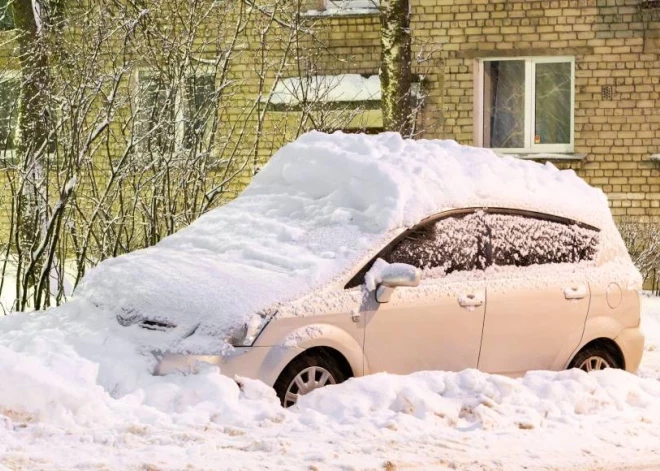 Reņģes Ventspils kanalizācijā, bīstamais Jelgavas pagrieziens un siena ruļļi Ikšķilē: kriminālā province