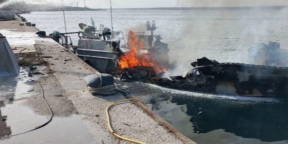 Ukrainas uzbrukumā Krimā iznīcinātais okupantu desanta kuteris "BK-16" .