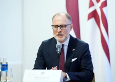 "Мы готовы сражаться уже сегодня ночью": Спрудс о сценариях войны и реакции на "зеленых человечков" в Латвии