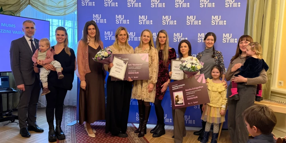 Pasākuma laureāti.